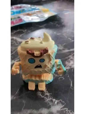 Hasbro | Other | Transformers Botbots Disgusto Desserto Series 3 ...